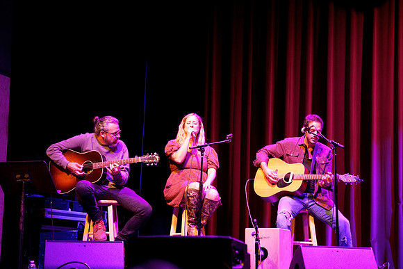 Nashville showDSC07410-rawdenoise-face