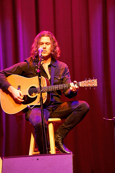 Nashville showDSC07413-rawdenoise-face