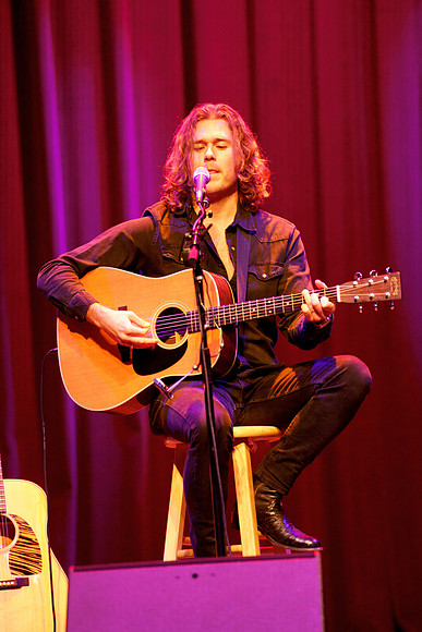 Nashville showDSC07420-2-rawdenoise-face