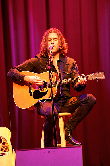 Nashville showDSC07422-rawdenoise-face