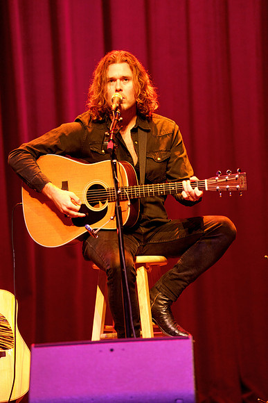 Nashville showDSC07432-2-rawdenoise-face