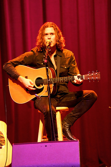 Nashville showDSC07434-2-rawdenoise-face