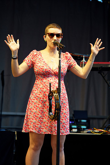 shaedDSC00247-rawdenoise-sharpen-face