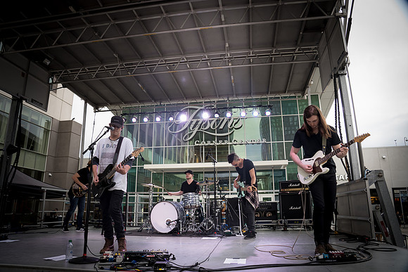 SON01051-2